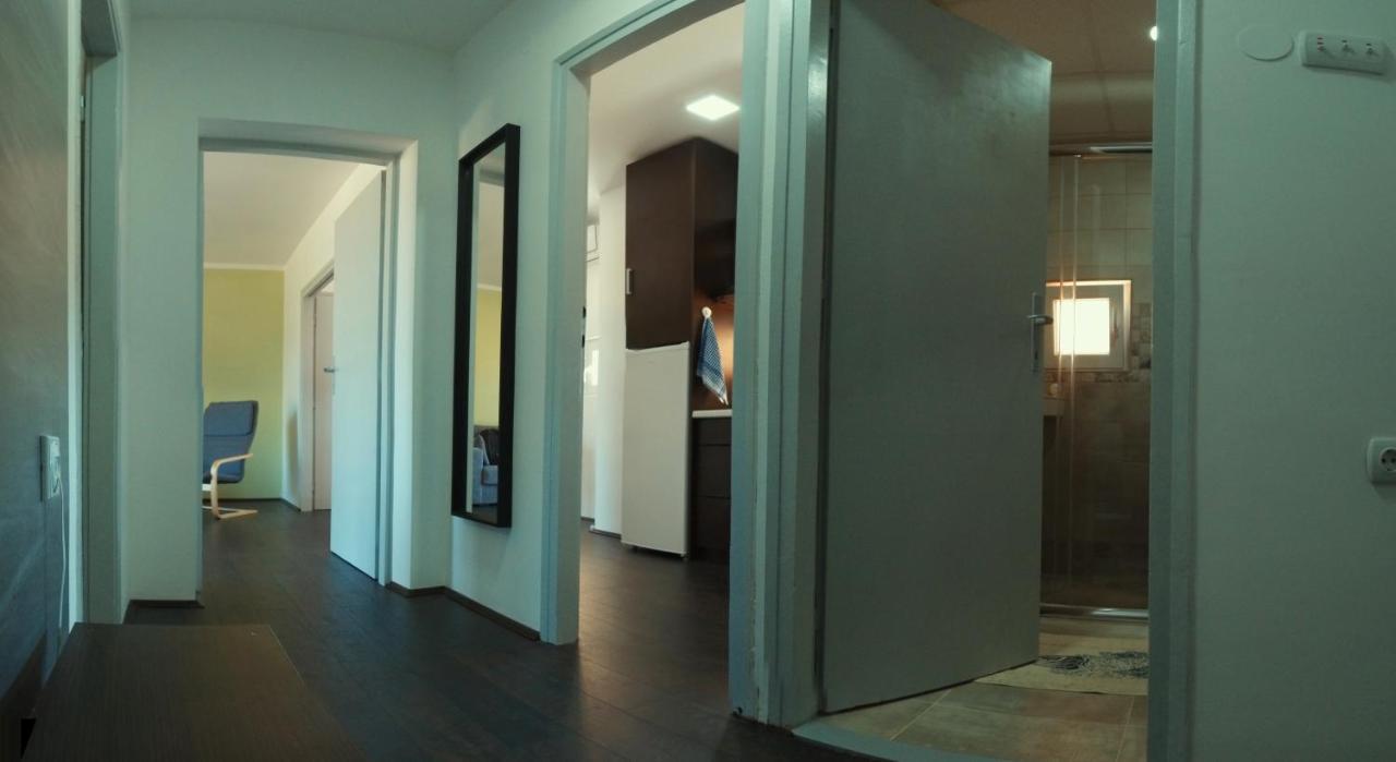 Apartman Terassa โดนยี มิลาโนวัซ ภายนอก รูปภาพ