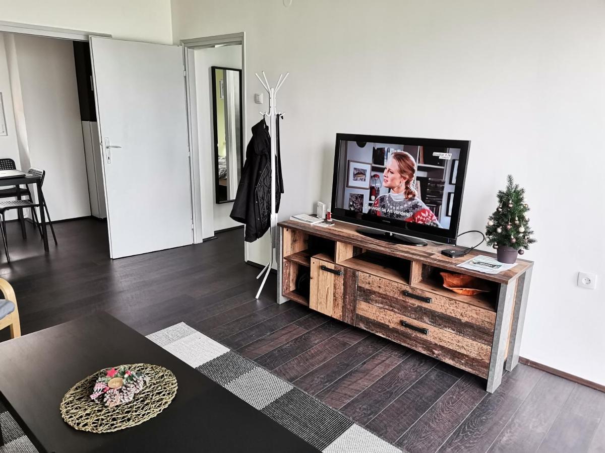 Apartman Terassa โดนยี มิลาโนวัซ ภายนอก รูปภาพ