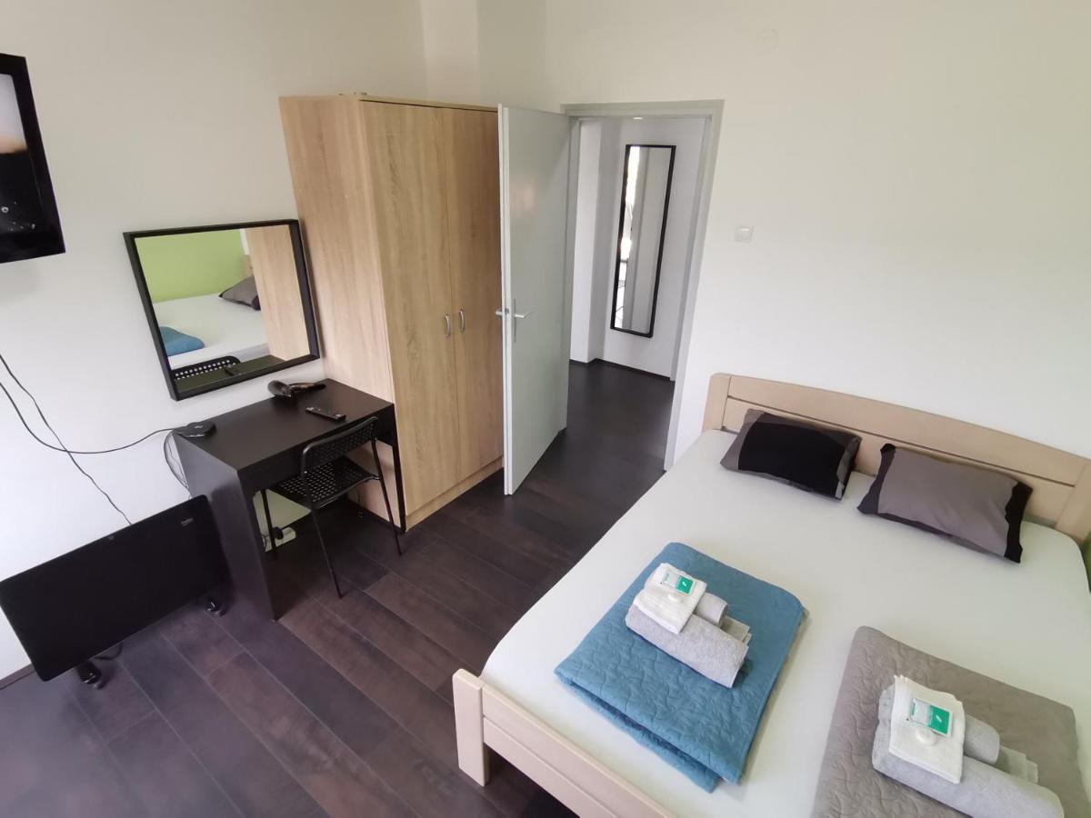 Apartman Terassa โดนยี มิลาโนวัซ ภายนอก รูปภาพ