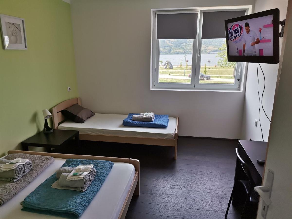Apartman Terassa โดนยี มิลาโนวัซ ภายนอก รูปภาพ